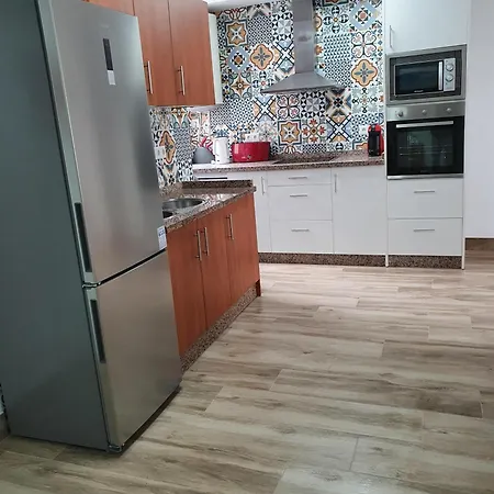 Apartment In Mit Terrasse *