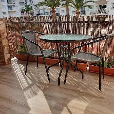 In Mit Terrasse Nerja